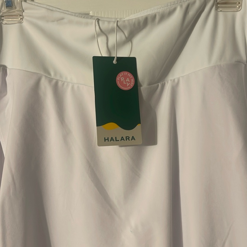 HALARA white breezy skirt with shorts underneath